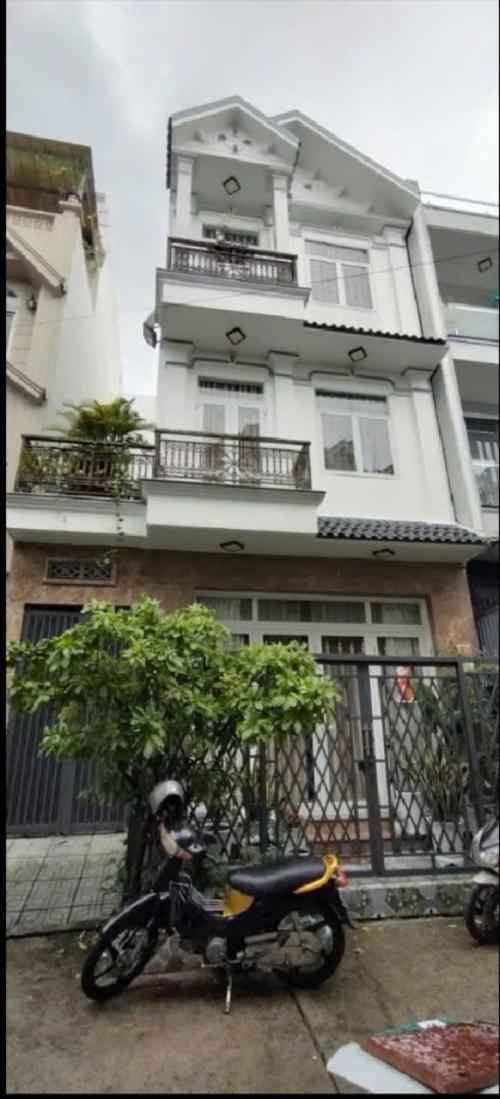 Cần bán gấp căn hộ 3 tầng gần đại học ngân hàng, Thủ Đức, giá siêu ưu đãi 8,9 tỷ!